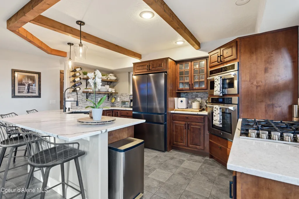 101 Spring View Lane Sagle ID 83860