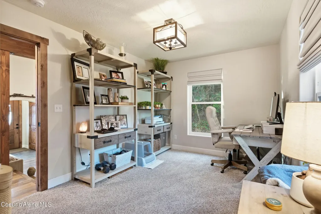 101 Spring View Lane Sagle ID 83860
