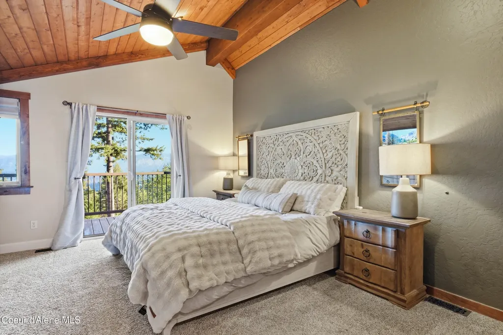 101 Spring View Lane Sagle ID 83860