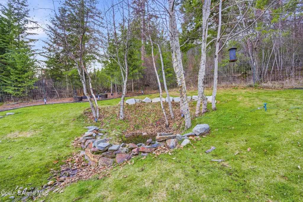101 Spring View Lane Sagle ID 83860