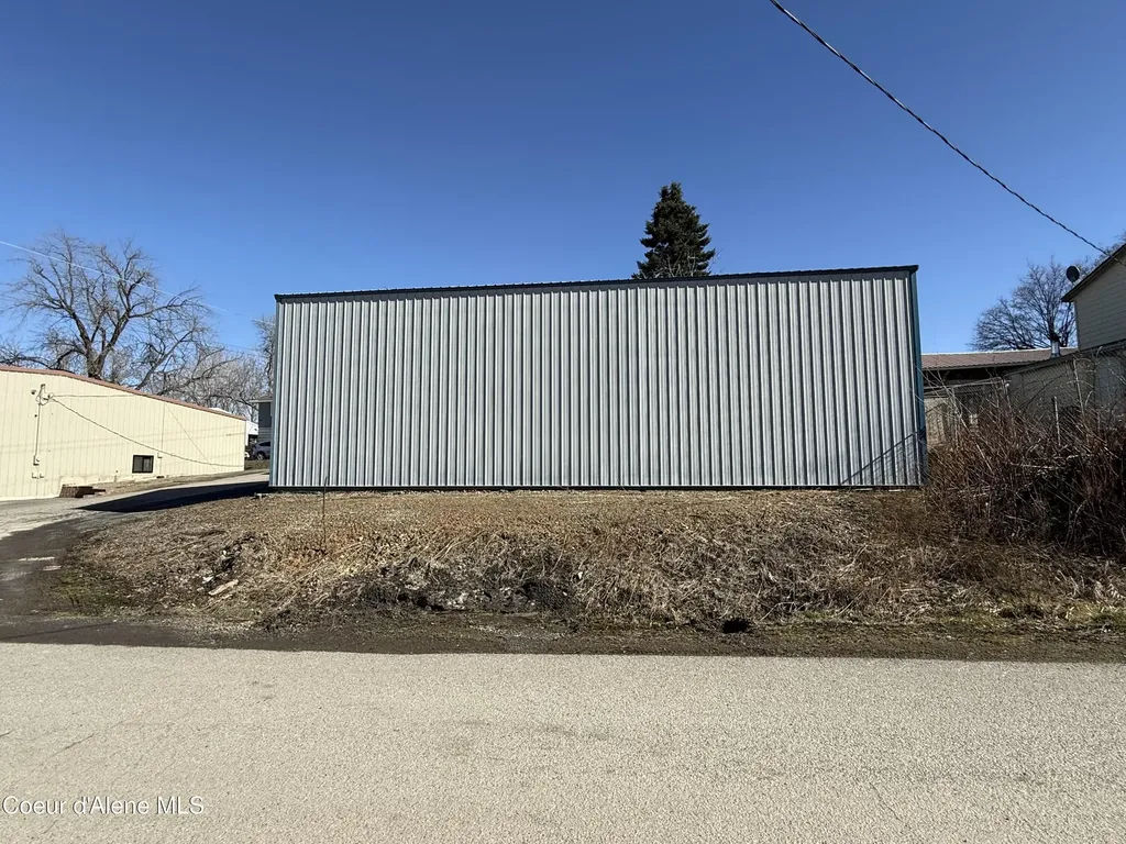 1421 J Lane St. Maries ID 83861
