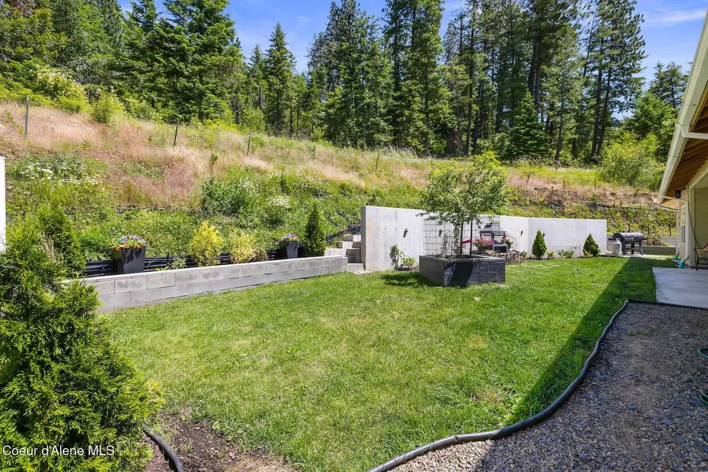 87705 Highway 3 N St. Maries ID 83861