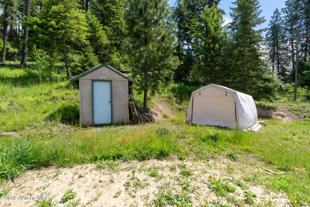 87705 Highway 3 N St. Maries ID 83861