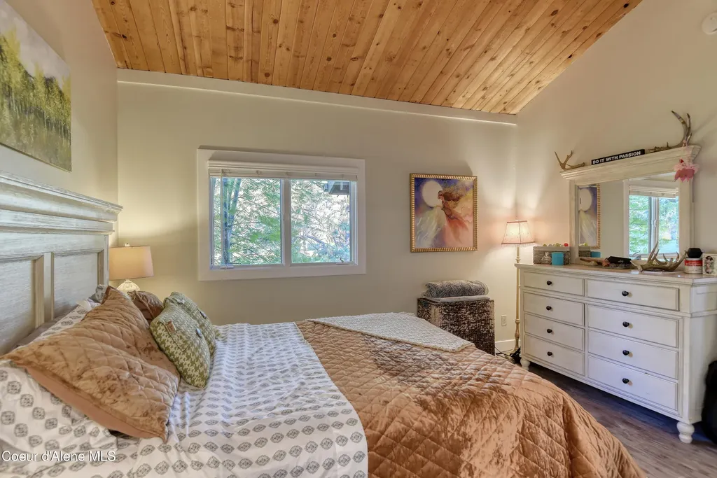 5305 W Fairway Lane Rathdrum ID 83858