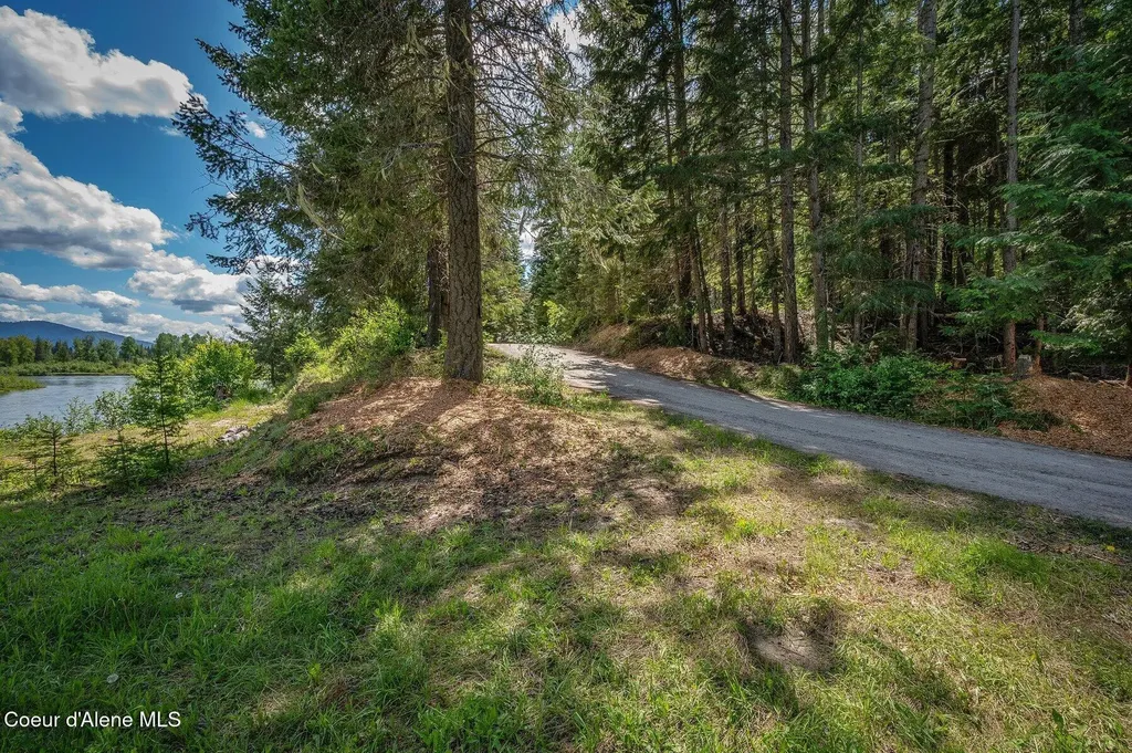 595 Tanglewood Drive Priest River ID 83856