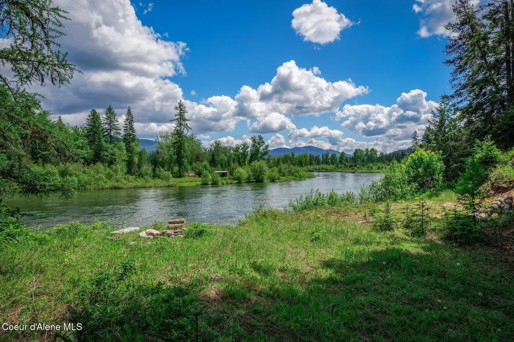 595 Tanglewood Drive Priest River ID 83856