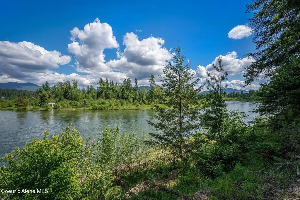 595 Tanglewood Drive Priest River ID 83856