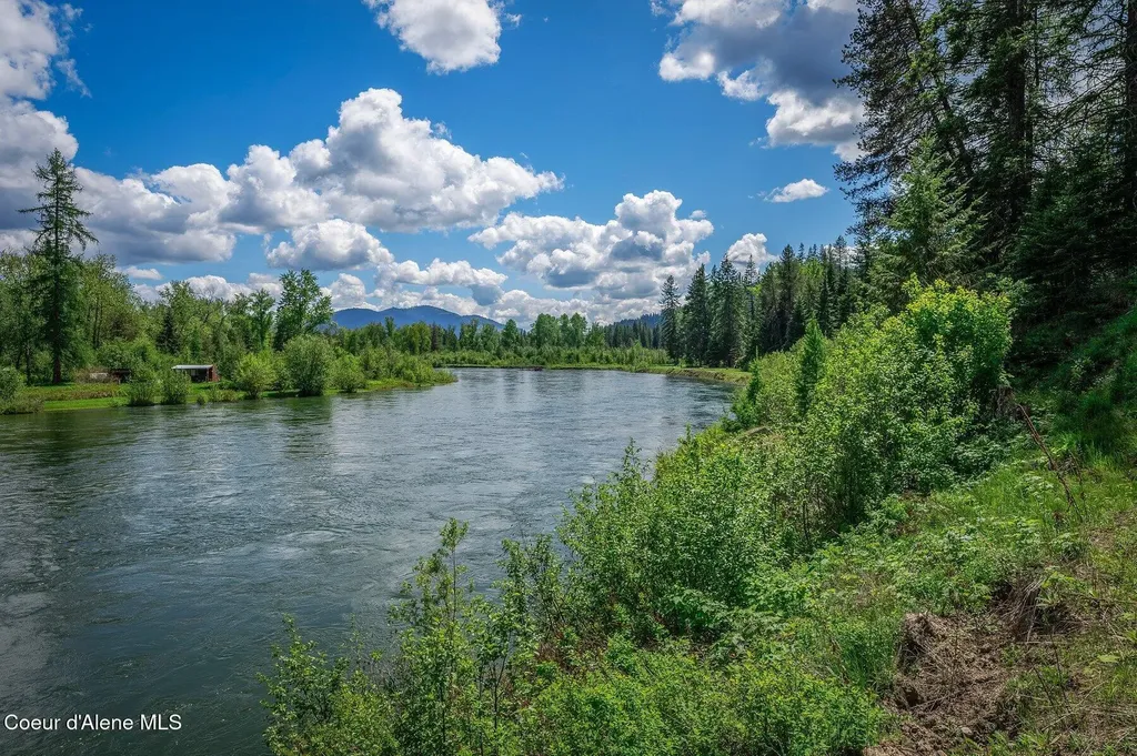 595 Tanglewood Drive Priest River ID 83856