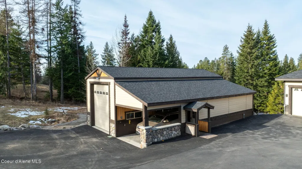 14563 N Saddle Ridge Road Rathdrum ID 83858