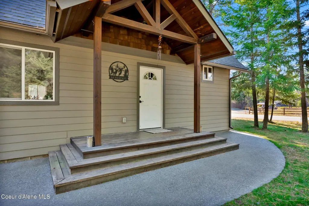 54 Star Road Bonners Ferry ID 83805
