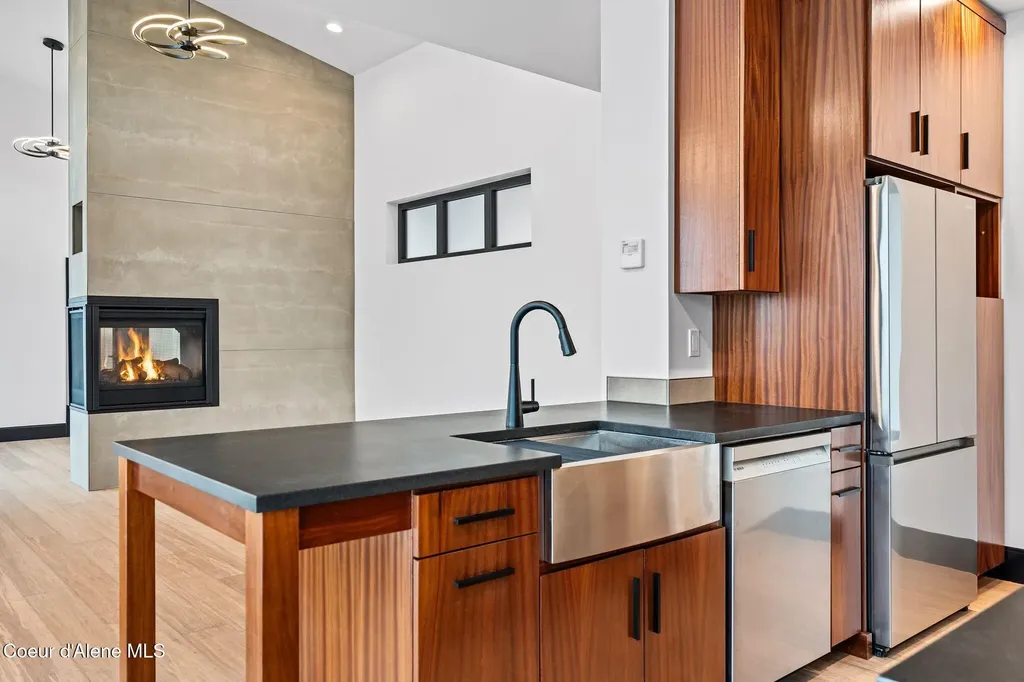 1770&1808 Garfield Bay Road Sagle ID 83860