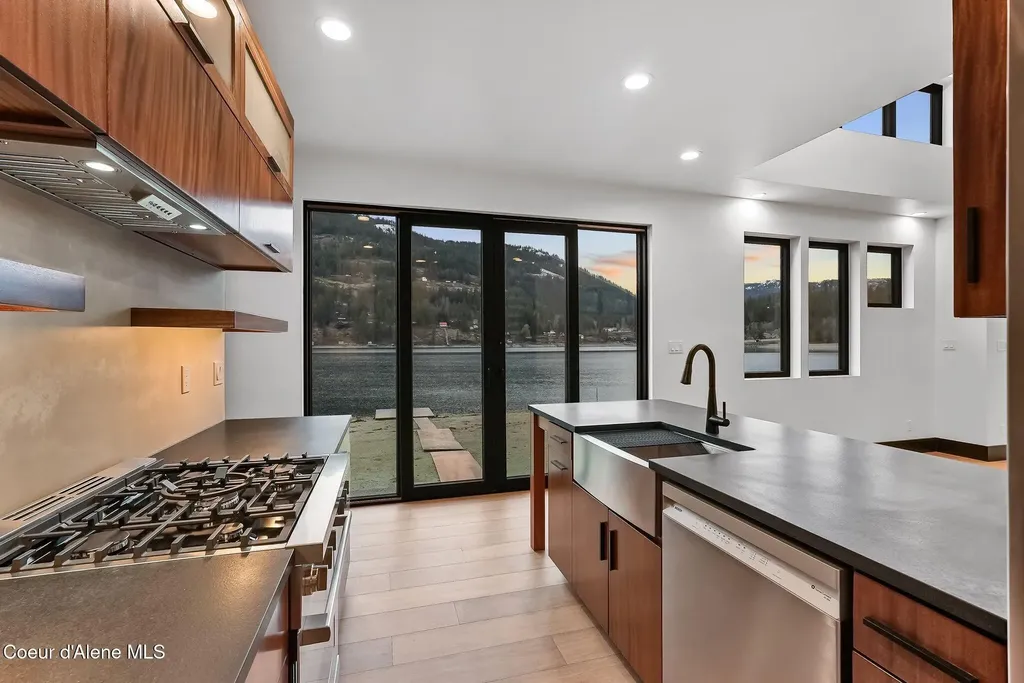 1770&1808 Garfield Bay Road Sagle ID 83860