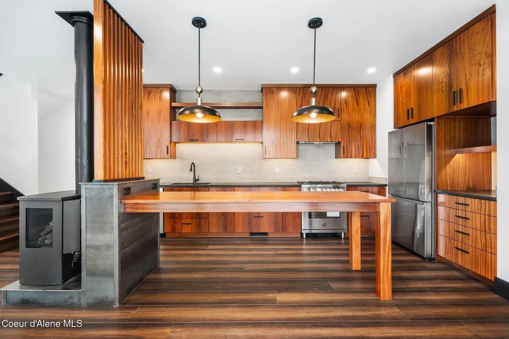 1770&1808 Garfield Bay Road Sagle ID 83860