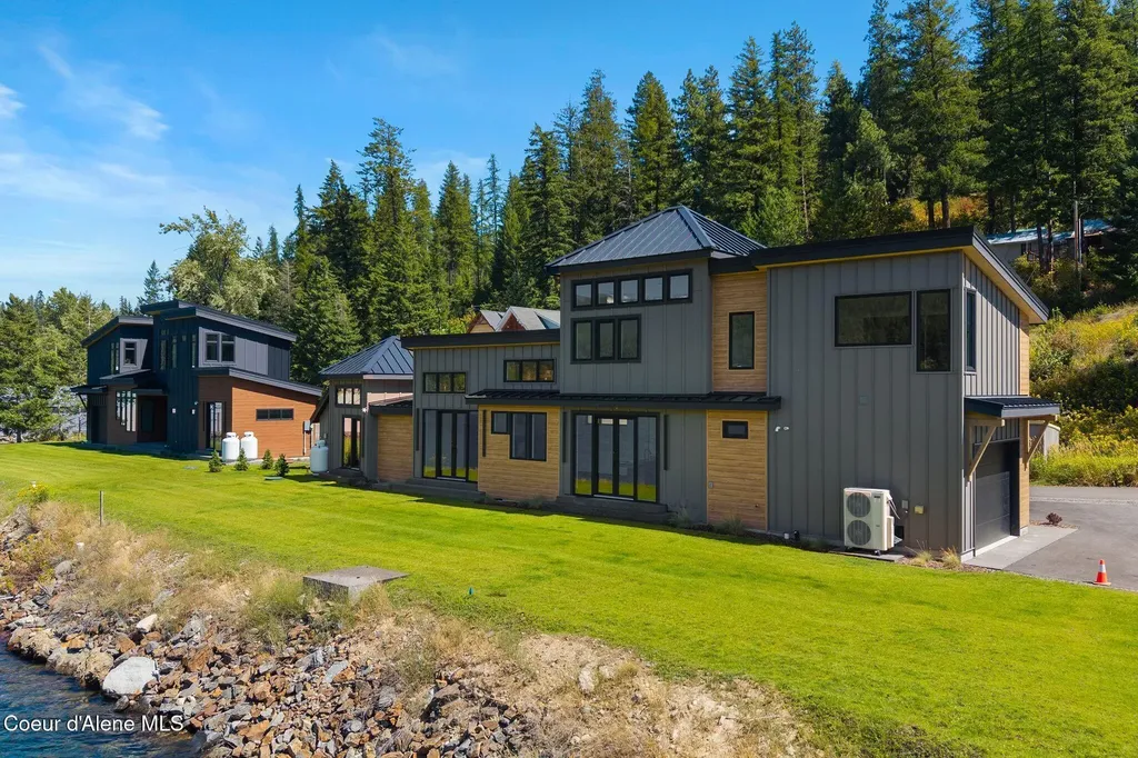 1770&1808 Garfield Bay Road Sagle ID 83860