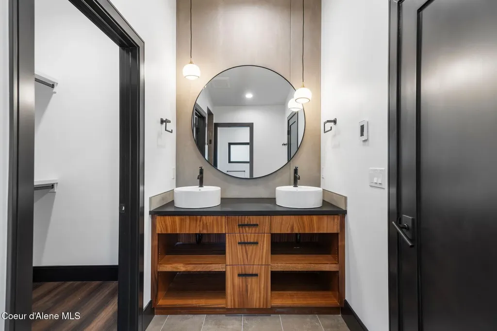 1770&1808 Garfield Bay Road Sagle ID 83860