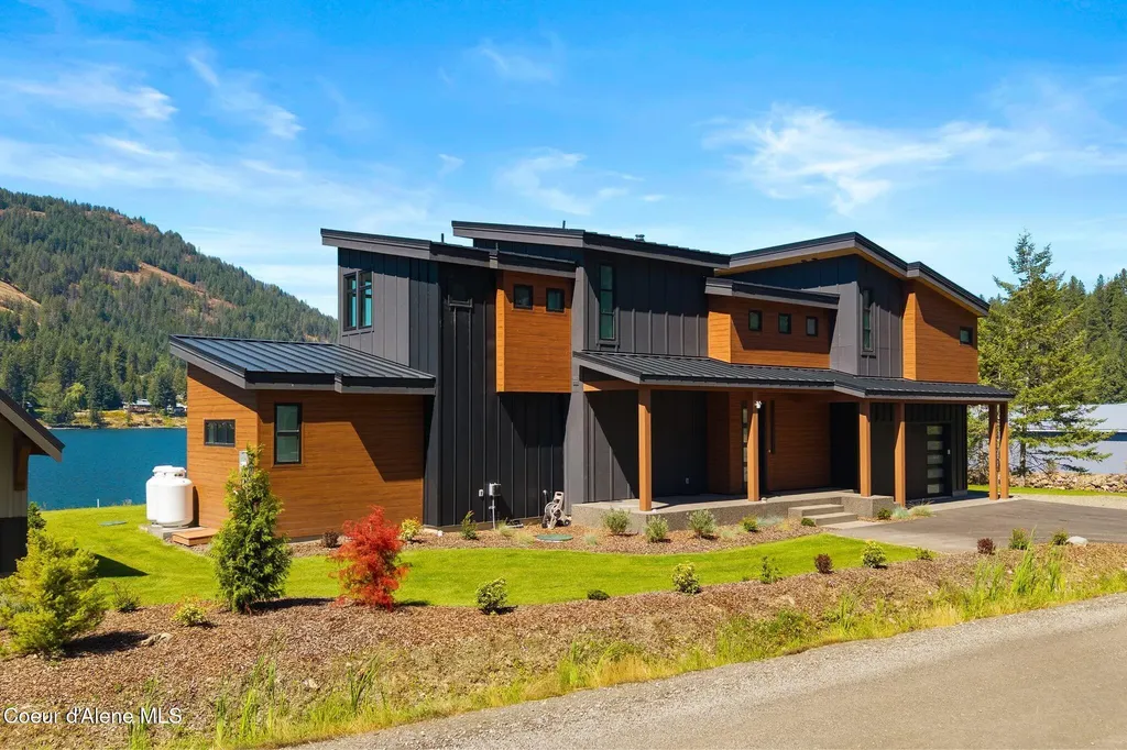 1770&1808 Garfield Bay Road Sagle ID 83860