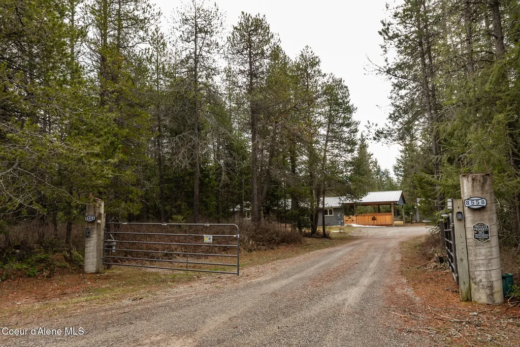 8558 W Liberty Drive Spirit Lake ID 83869