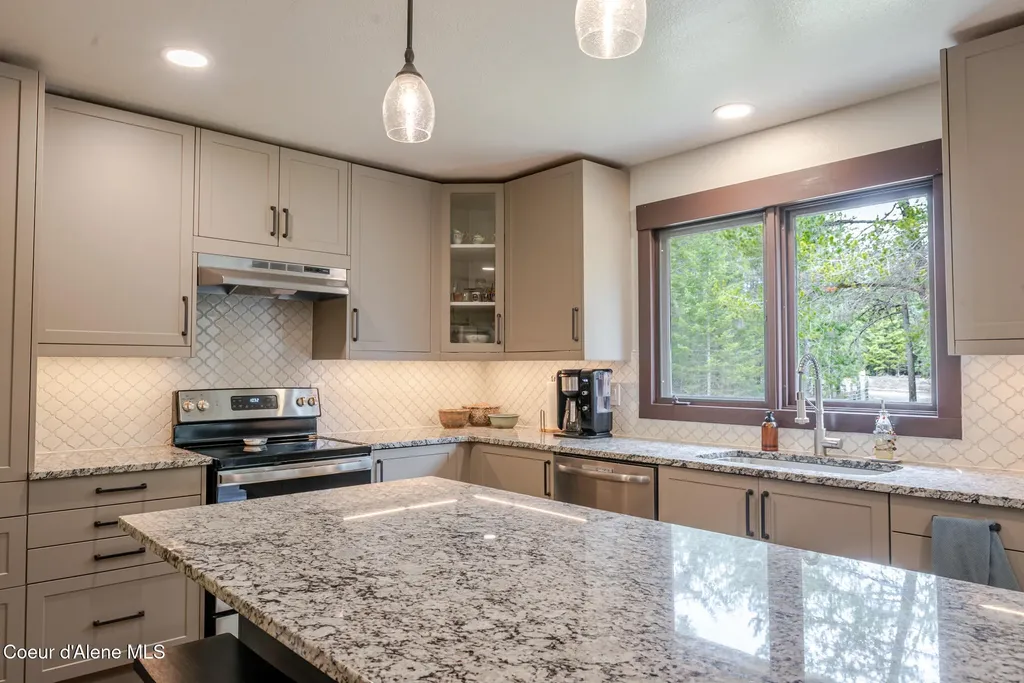 8558 W Liberty Drive Spirit Lake ID 83869