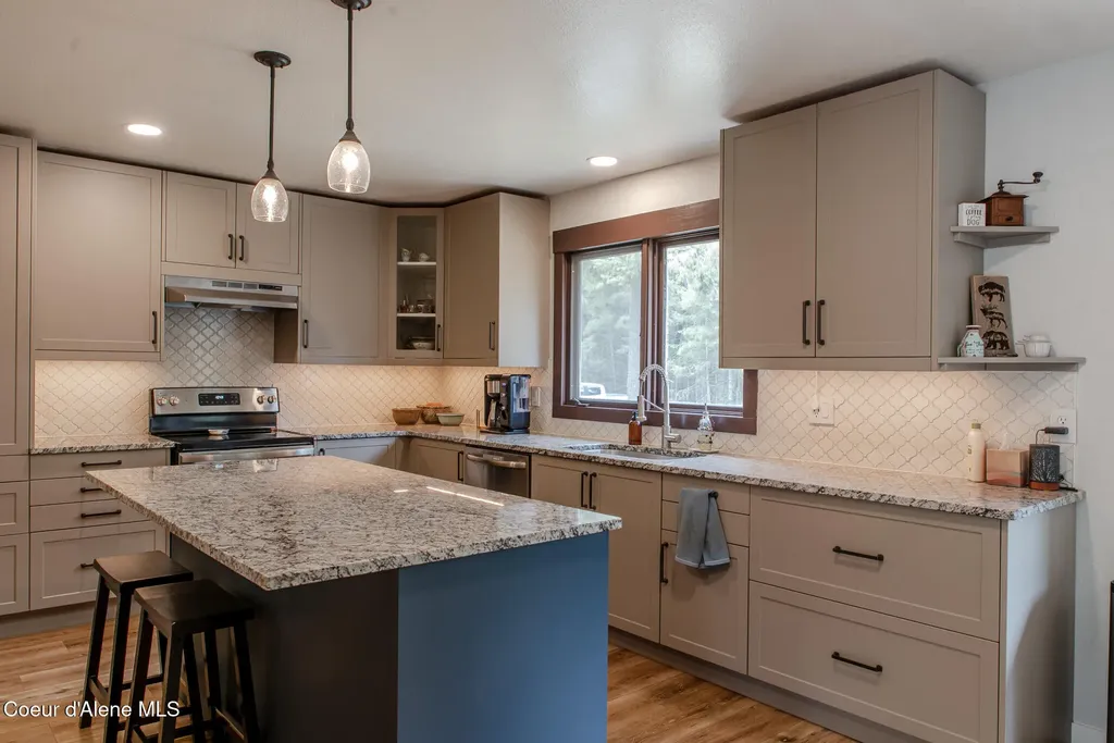 8558 W Liberty Drive Spirit Lake ID 83869