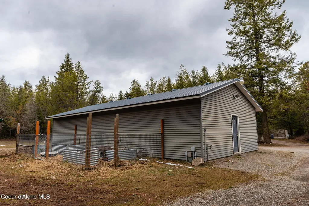 8558 W Liberty Drive Spirit Lake ID 83869