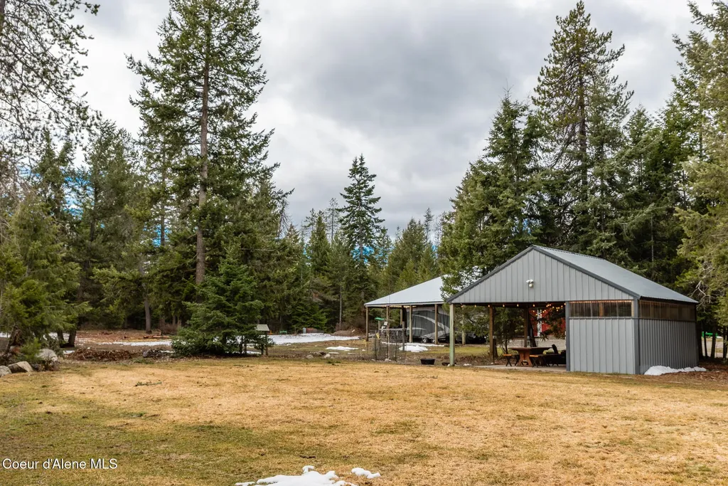 8558 W Liberty Drive Spirit Lake ID 83869