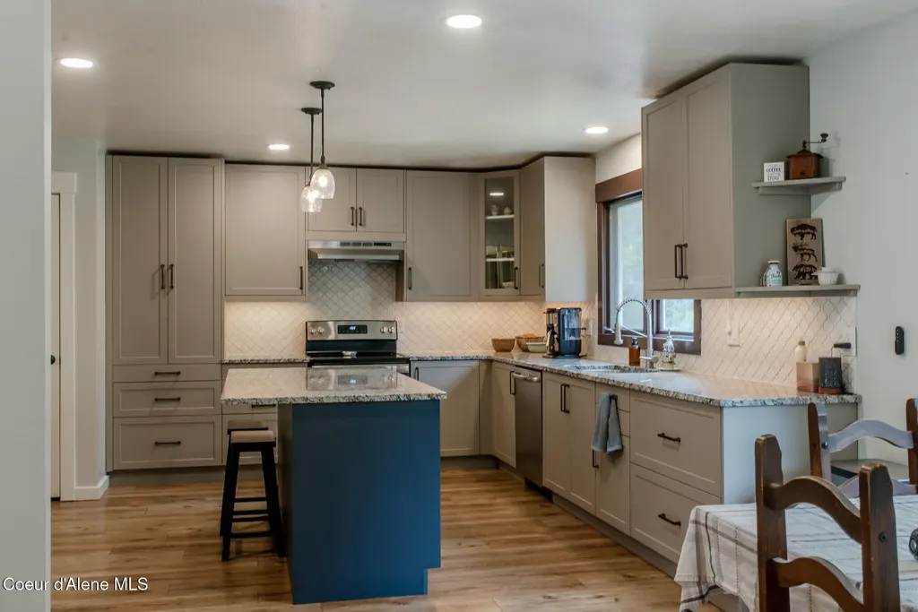 8558 W Liberty Drive Spirit Lake ID 83869