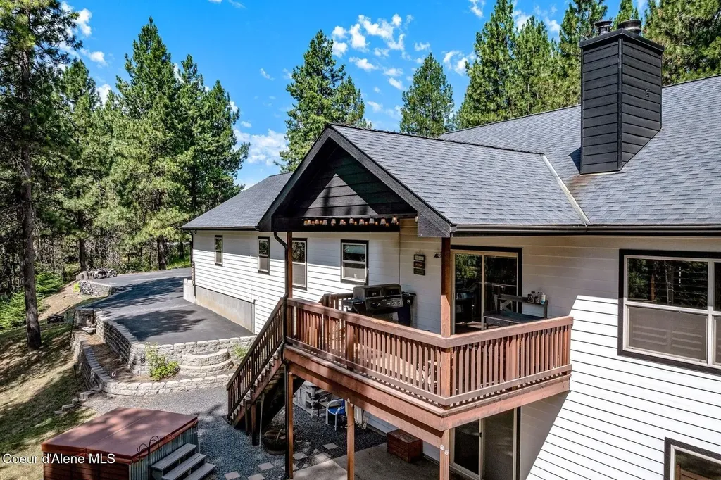 14558 N Saddle Ridge Road Rathdrum ID 83858