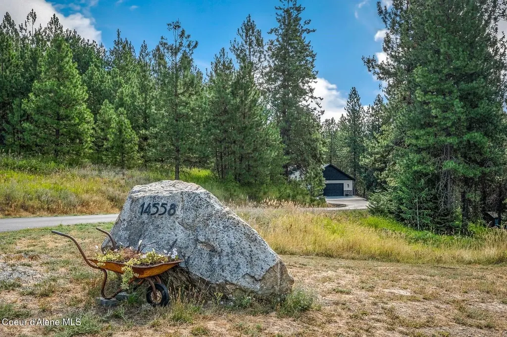 14558 N Saddle Ridge Road Rathdrum ID 83858