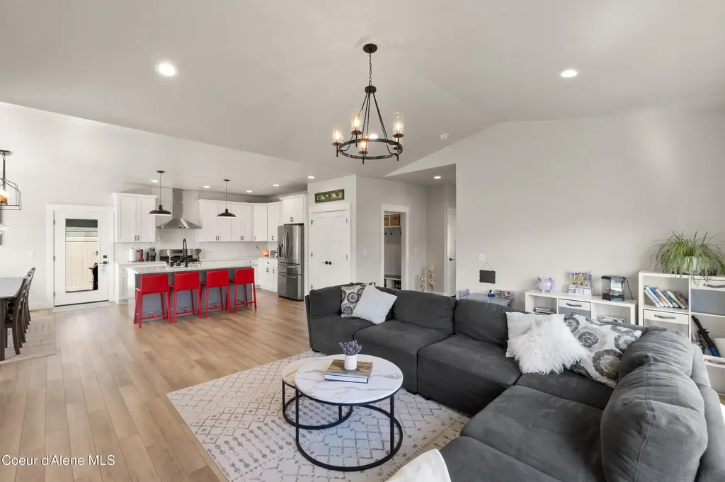 2877 N Callary Street Post Falls ID 83854