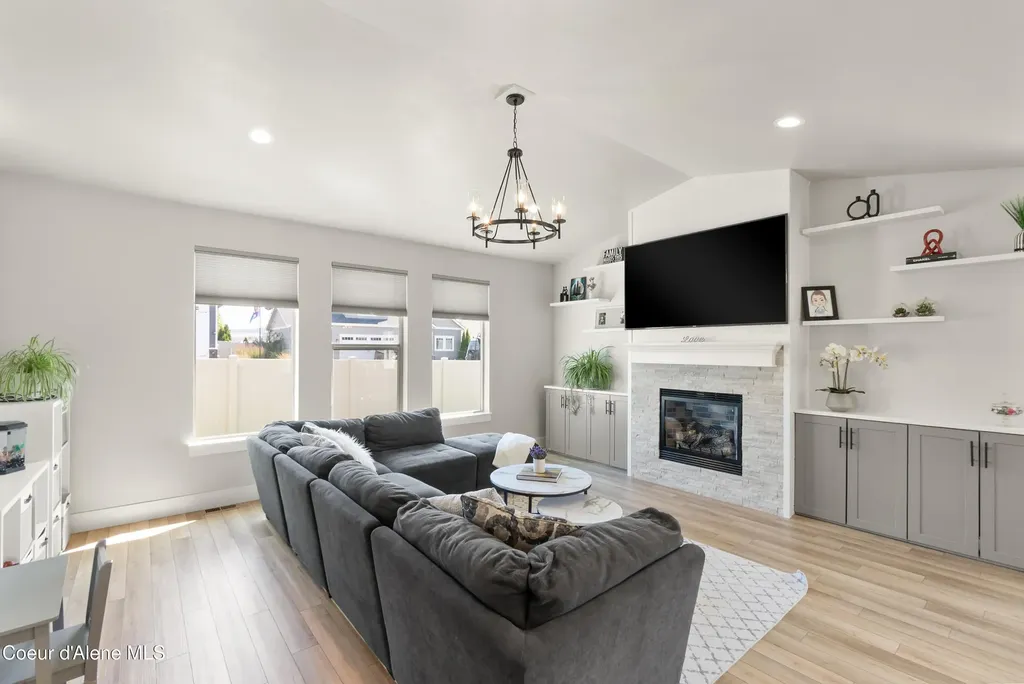 2877 N Callary Street Post Falls ID 83854