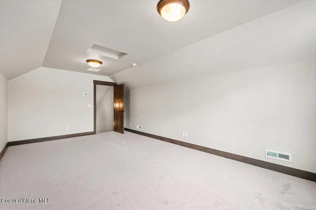 L2B8 N Eclipse Road Rathdrum ID 83858