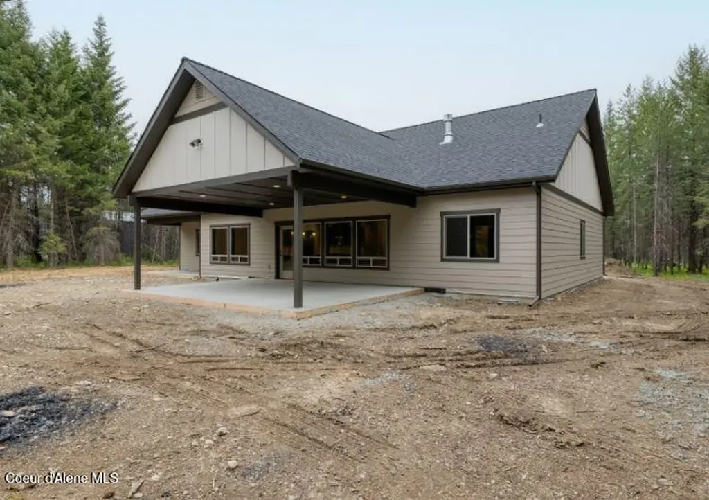 L2B8 N Eclipse Road Rathdrum ID 83858