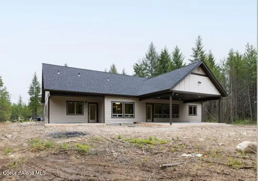 L2B8 N Eclipse Road Rathdrum ID 83858