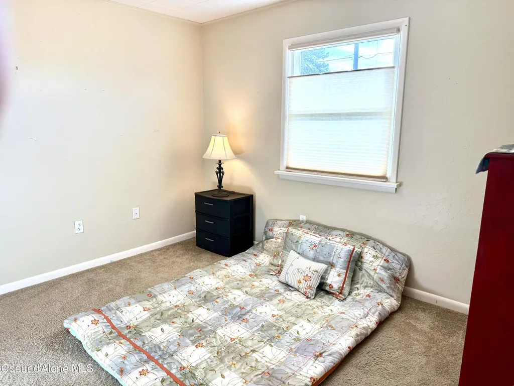 61 Whiskey Jack Road Sandpoint ID 83864
