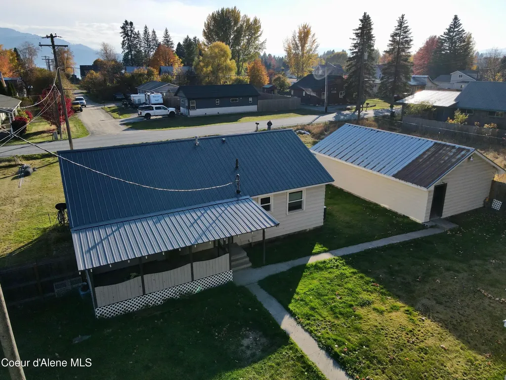 61 Whiskey Jack Road Sandpoint ID 83864