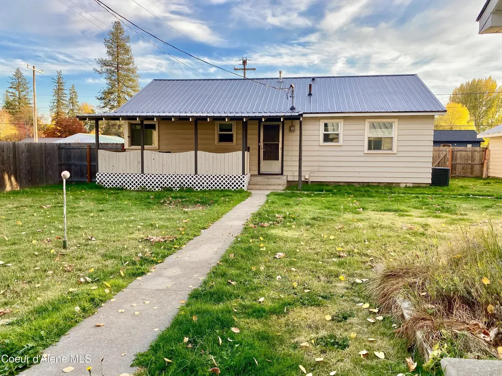 61 Whiskey Jack Road Sandpoint ID 83864