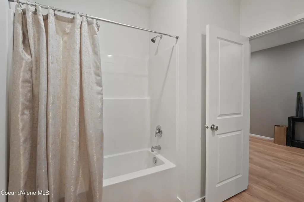 5499 N Aquila Avenue Post Falls ID 83854