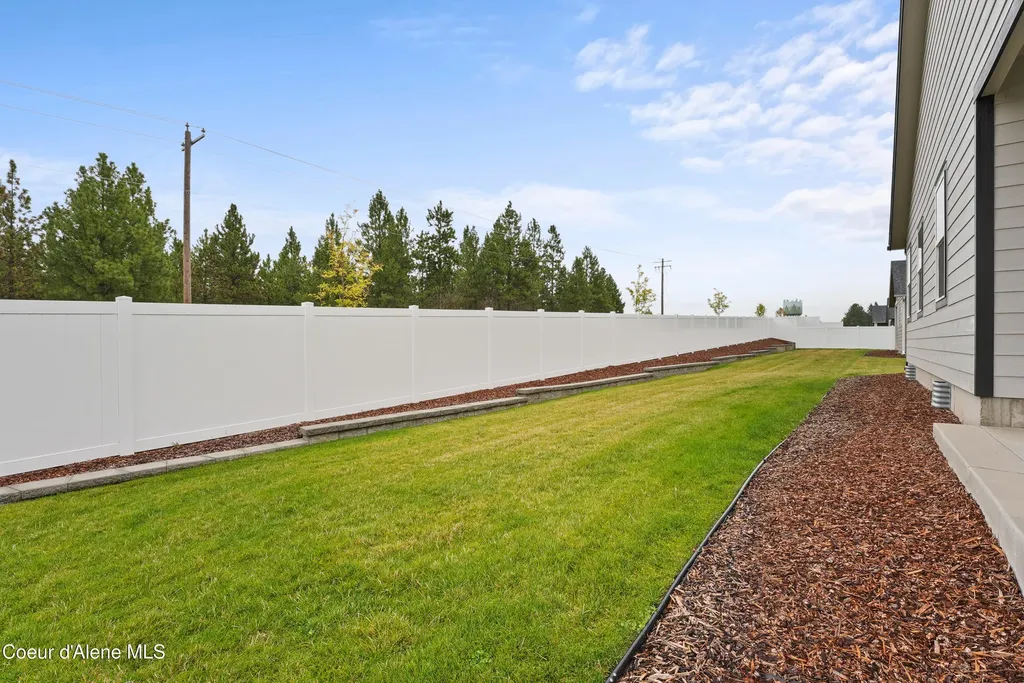5499 N Aquila Avenue Post Falls ID 83854