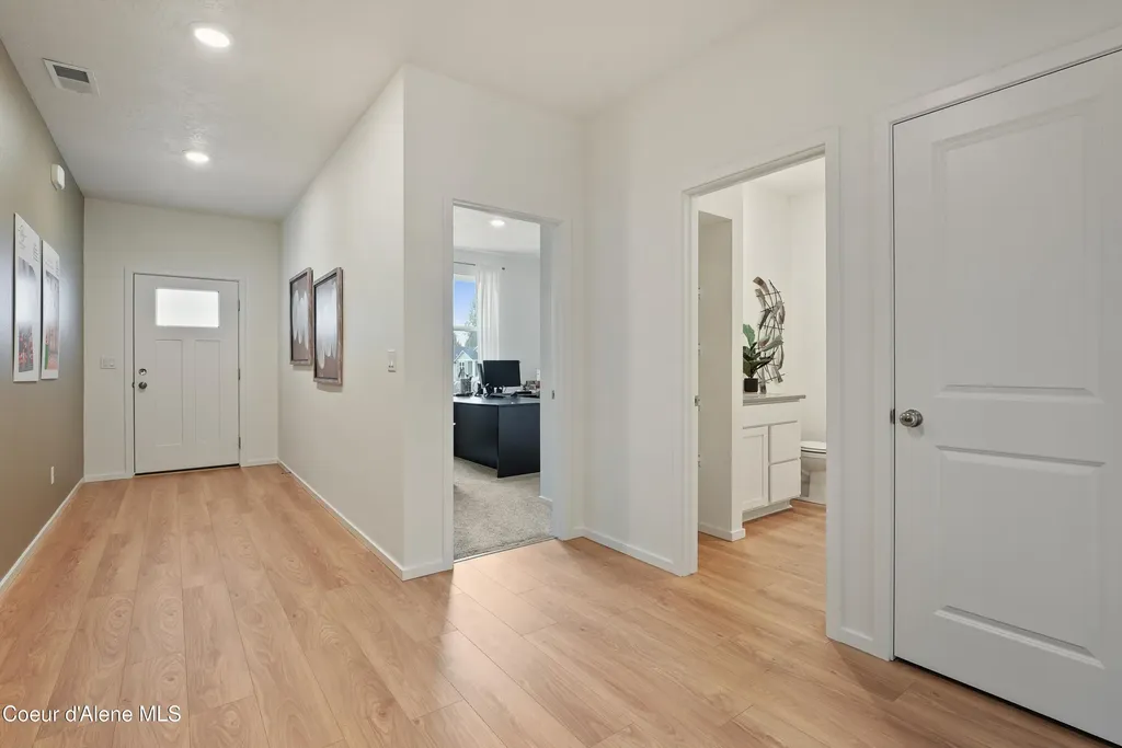 5499 N Aquila Avenue Post Falls ID 83854