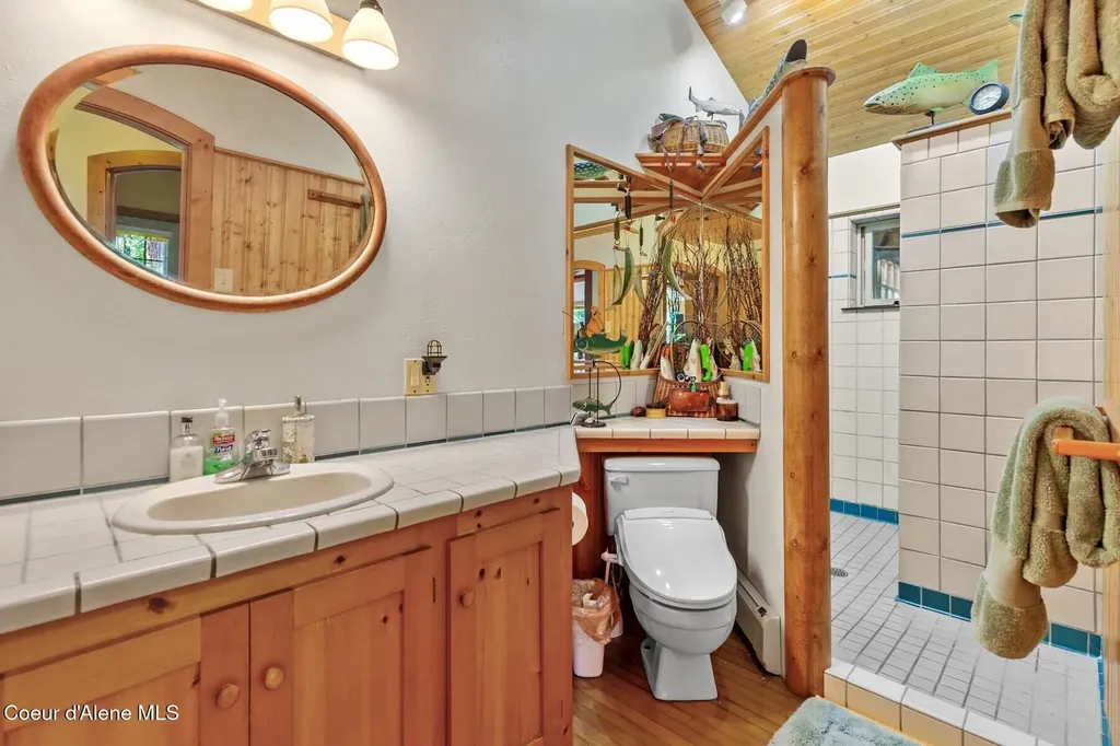 8562 S Gozzer Road Harrison ID 83833