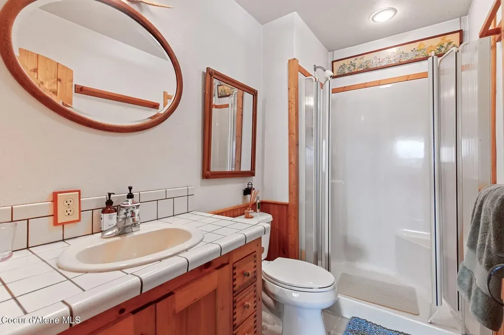8562 S Gozzer Road Harrison ID 83833