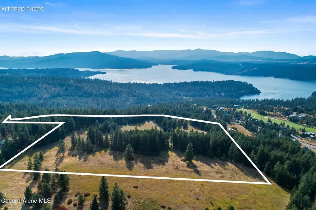 8562 S Gozzer Road Harrison ID 83833