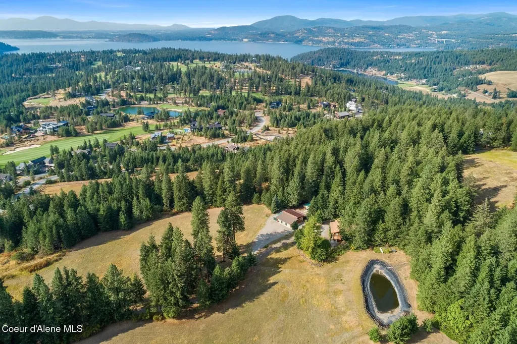 8562 S Gozzer Road Harrison ID 83833