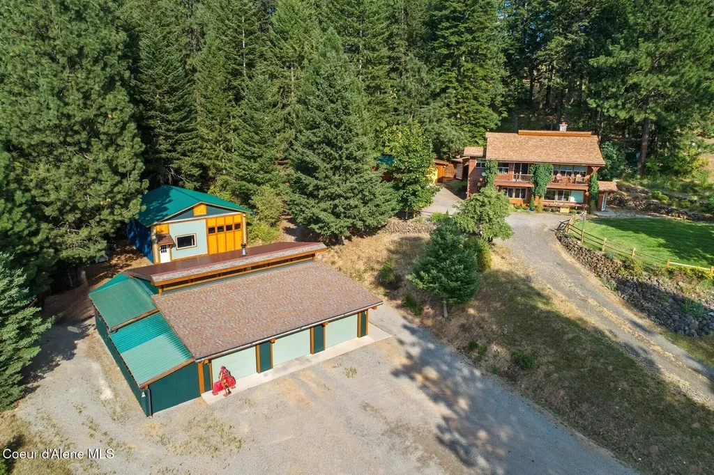 8562 S Gozzer Road Harrison ID 83833