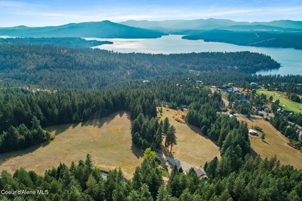 8562 S Gozzer Road Harrison ID 83833