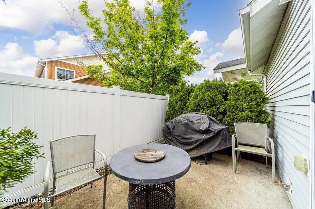 931 N Goldenrod Court Post Falls ID 83854