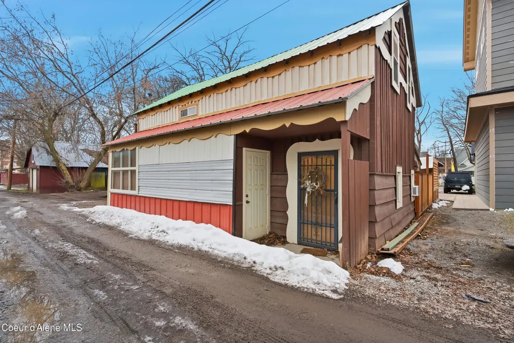 417 Pine Street Sandpoint ID 83864