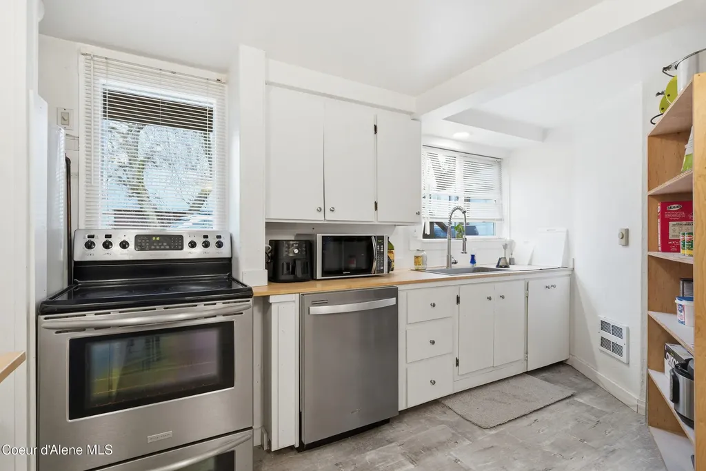 417 Pine Street Sandpoint ID 83864