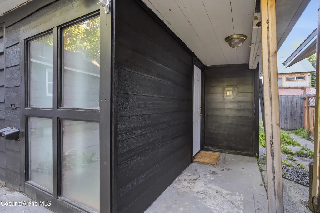 417 Pine Street Sandpoint ID 83864