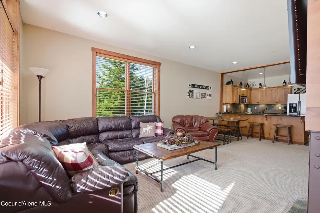 834 Mckinley Avenue Kellogg ID 83837